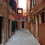 Ecco *